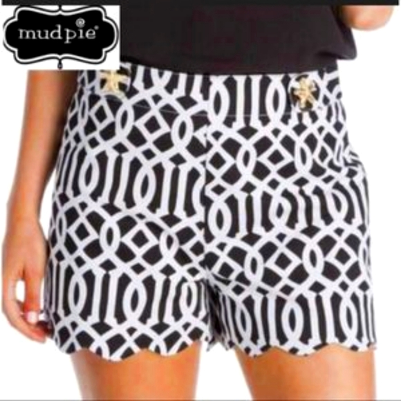 Mud Pie Pants - Mud Pie Charlotte Scalloped Shorts